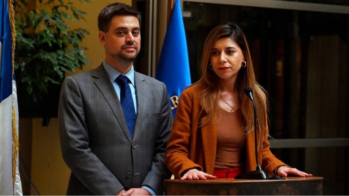 Diputados ingresan denuncia en el Ministerio Público por sueldo de Marcela Cubillos en Universidad San Sebastián