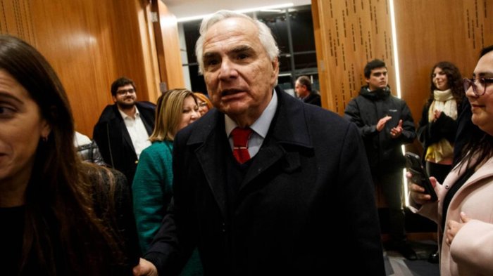 Ex ministro Andrés Chadwick anunció querella contra diputados oficialistas por difamación