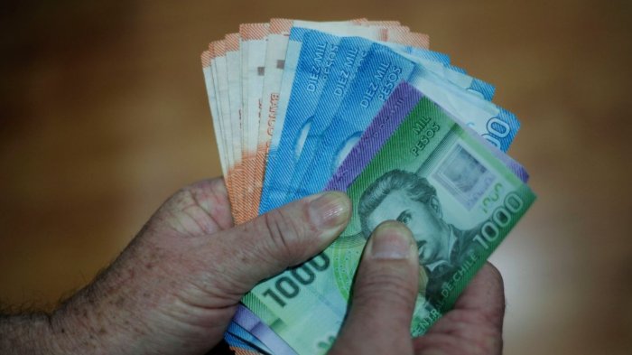 Bono Base Familiar entrega dinero a familias: Consulta con el RUT si puedes optar a la transferencia