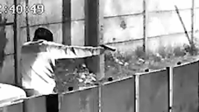 Detienen a tres sujetos por descarada balacera en villa de Isla de Maipo tras allanamiento