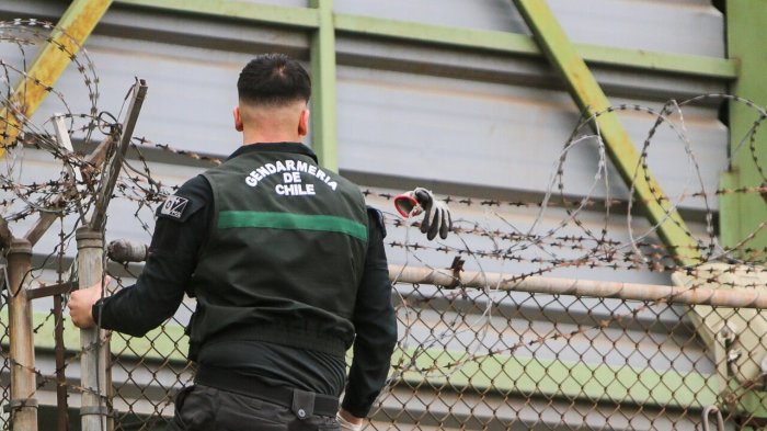Avistaron a uno de los reos fugados desde Colina 1: Carabineros detuvo a su hijo