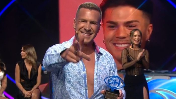 “Gracias por el honor”: Patricio Esteffan recibió dichoso el premio a “Mejor Pelambre” en los Gran Hermano Awards