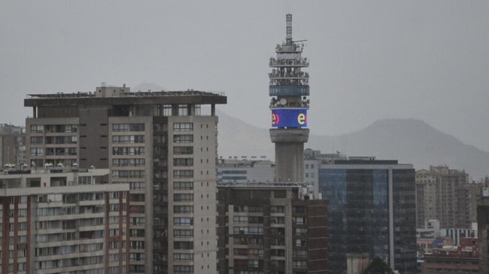 Pronostican dos días de lluvia en Santiago: ¿A qué hora comenzarán las precipitaciones este martes?
