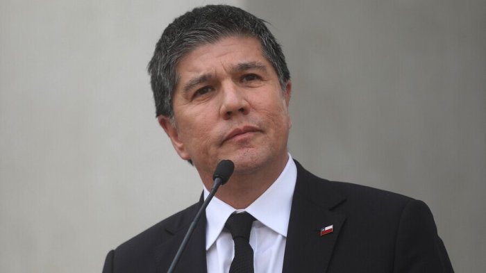 Manuel Monsalve renunció al Partido Socialista en medio de investigación por denuncia de violación