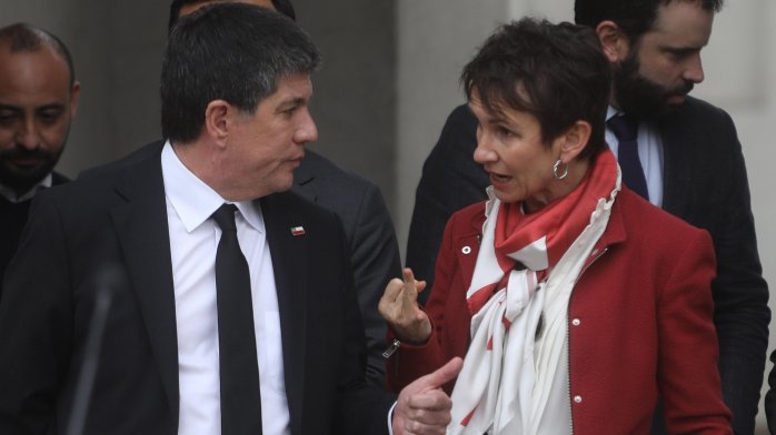 Ministra Carolina Tohá descarta advertencia a Manuel Monsalve por diligencias de la PDI