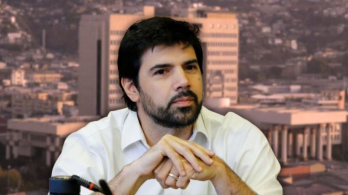 Allanan oficinas del diputado Joaquín Lavín León en el Congreso Nacional