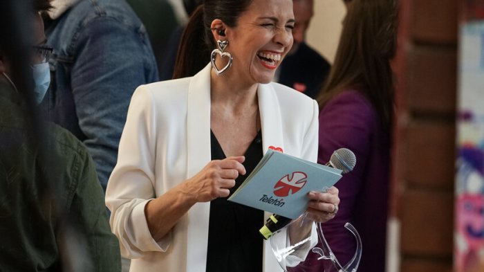 Karla Constant enterneció las redes con adorable postal que muestra cuánto han crecido sus hijos