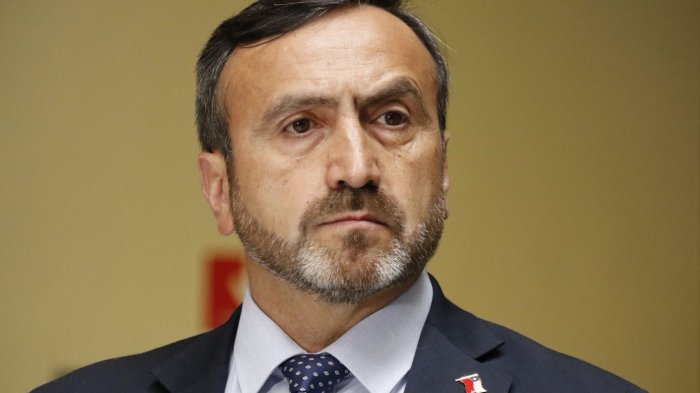 Diputado Pulgar sufrió robo en bencinera e inició persecución para dar con los delincuentes