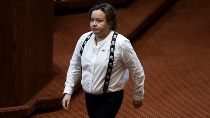 Diputada Marcela Riquelme se autodenunció en Fiscalía y renunció al Frente Amplio tras ser acusada de abuso sexual