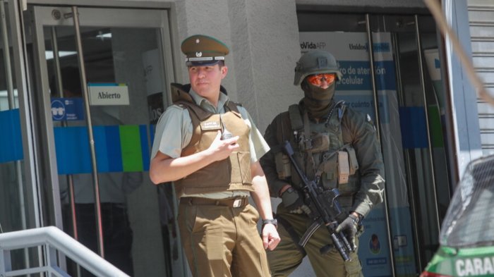 Todo lo que se sabe de la trabajadora de AFP tomada de rehén en Las Condes