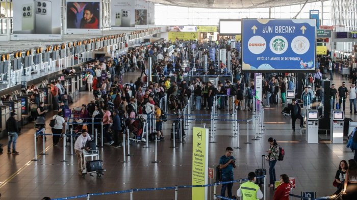 Trabajadores de la DGAC deciden este jueves si continúa el paro en aeropuertos del país