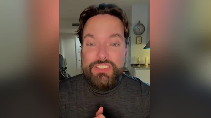 Humoristas chilenos aconsejan a George Harris, el polémico comediante que viene a Viña 2025