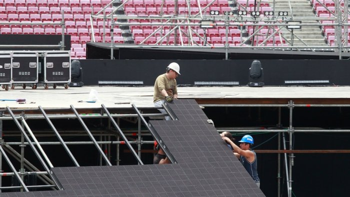 Muere trabajador desmontando escenario de conciertos de Iron Maiden: Cayó desde 14 metros de altura