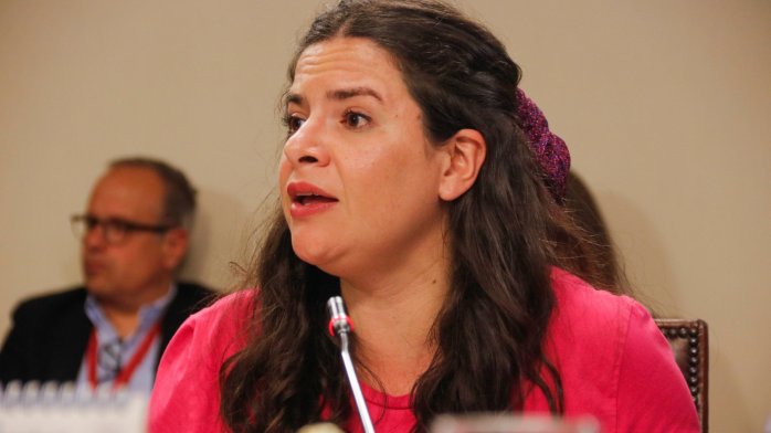 Ministra de la mujer es blanco de críticas por Caso Monsalve y denuncia contra presidente Boric