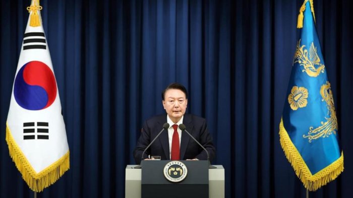 Presidente de Corea del Sur declara Ley Marcial y prohíbe toda actividad política en el país