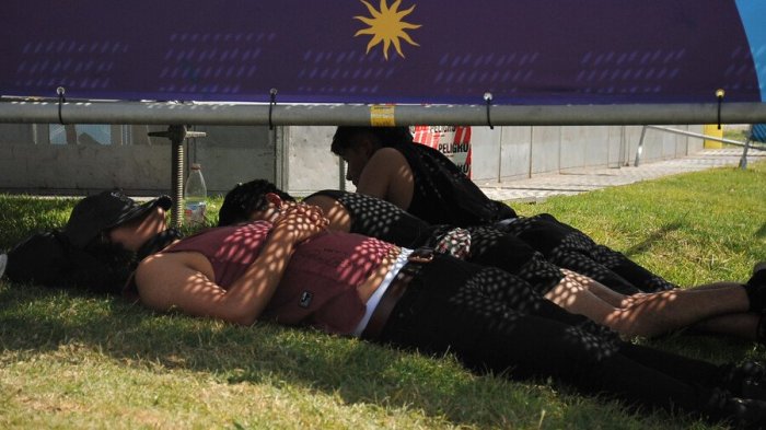 Vuelven los 30° en Santiago: Emiten aviso por altas temperaturas en 4 regiones del país