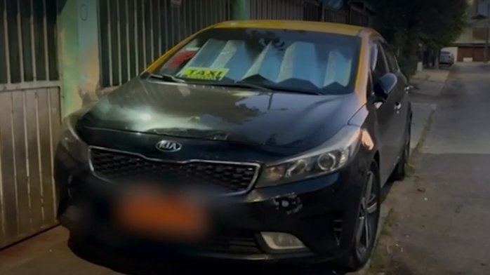 Hasta $9 millones por carrera: Desbaratan a mafia de taxistas en el Aeropuerto de Santiago