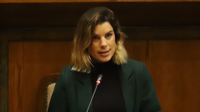 Diputada Maite Orsini presentó nueva licencia médica por “impedimento grave”