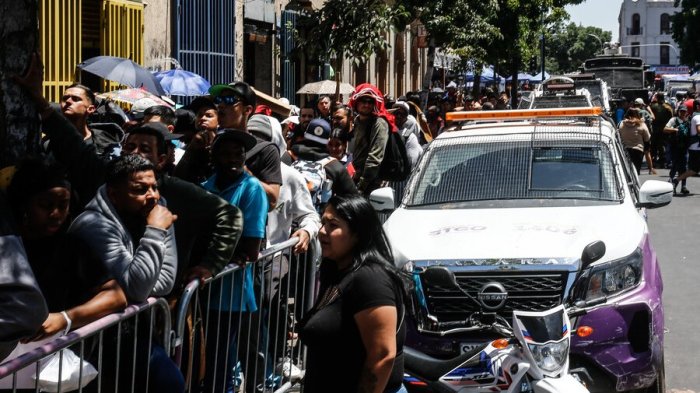 Registro Civil pidió renuncia de director regional RM tras caótico enrolamiento en Barrio Meiggs