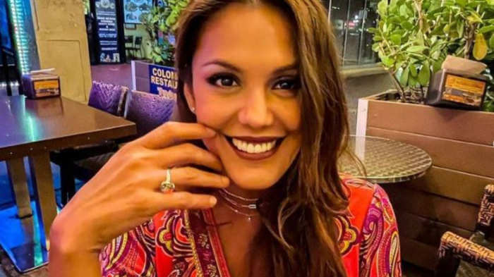 Ruth Gamarra llega a Arsmate para decirle adiós a sus muletas tras costoso tratamiento