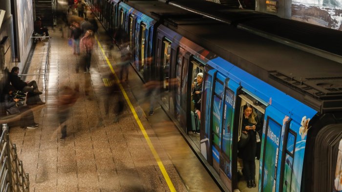 Cómo funcionará el Metro de Santiago durante el Año Nuevo 2025: Averígualo acá