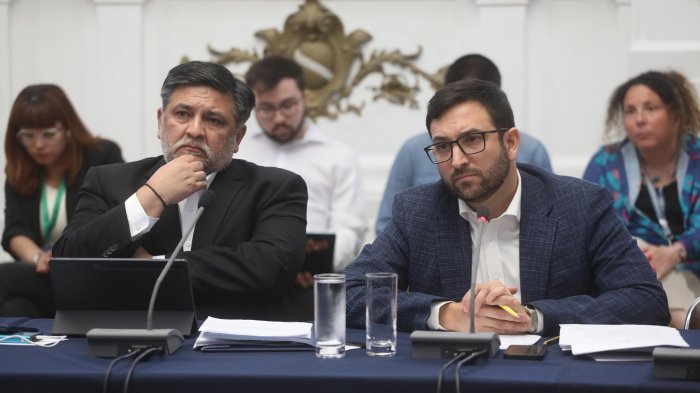 Caso Monsalve: Afirman que gobierno negó acceso a correos de Crispi y Durán solicitados por comisión investigadora