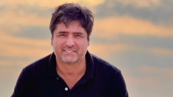 Jorge Zabaleta impacta con fotografía junto a su hijo Raimundo: “Más iguales, imposible”