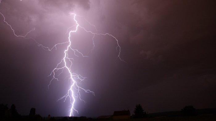 Estas son las regiones con aviso de probable tormenta eléctrica este viernes