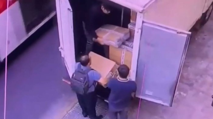 Desarticulan a los “Buitres” de Santiago Centro: Incautan $50 millones en ropa robada de camiones