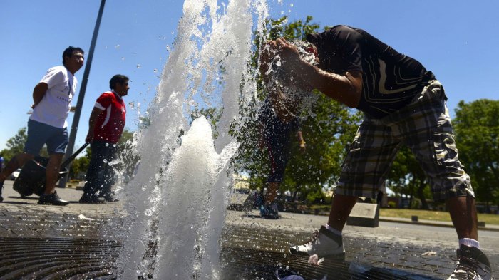 Pusimos a prueba a las piletas públicas: El agua está más contaminada que la del inodoro