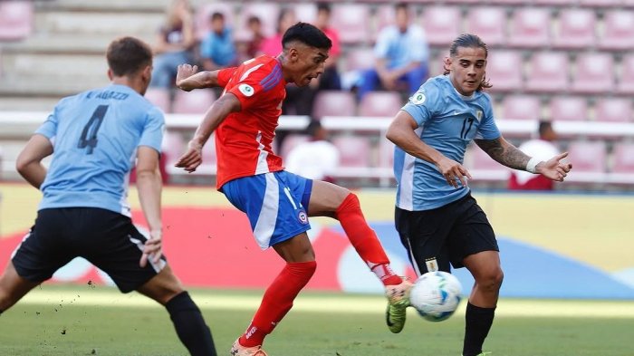 Un inédito autogol castiga a Chile y lo condena a una derrota ante Uruguay en el Sudamericano Sub 20