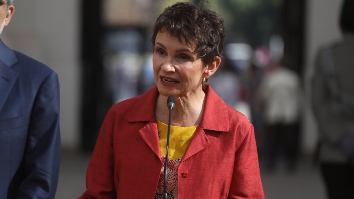 Ministra Tohá reconoce que hay “mucho que mejorar” en proceso de reconstrucción tras incendios