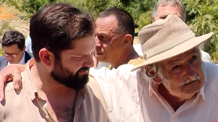 “Le agradezco a este muchacho”: Las palabras de Pepe Mujica que emocionaron al pdte. Boric