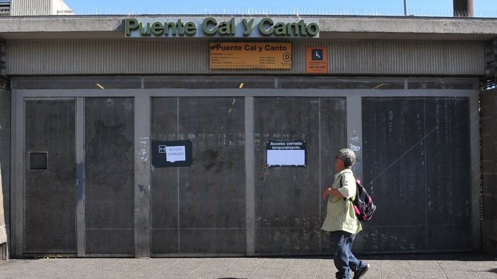Por inseguridad: Todo lo que se sabe sobre el cierre de acceso en estación de Metro Cal y Canto