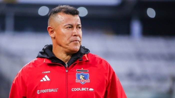 Jorge Almirón lanza fuerte crítica contra programación de partidos: “Están atentando contra el fútbol”