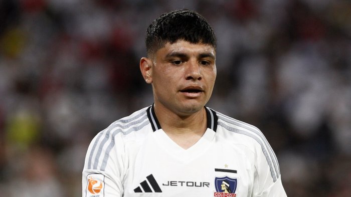 ¿Era para roja? La polémica expulsión de Claudio Aquino en el duelo de Colo Colo ante San Felipe