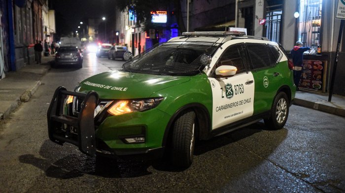 Fiscalización vehicular de Carabineros en Macul terminó con mujer baleada