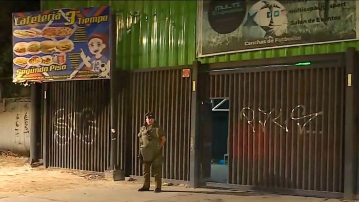 Llegaron disparando en pleno partido de fútbol: Balacera dejó 3 heridos en Pedro Aguirre Cerda