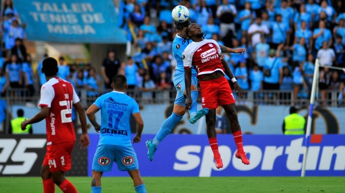 Edson Puch fue figura y lideró el triunfo de Iquique que dio el primer golpe en la Libertadores
