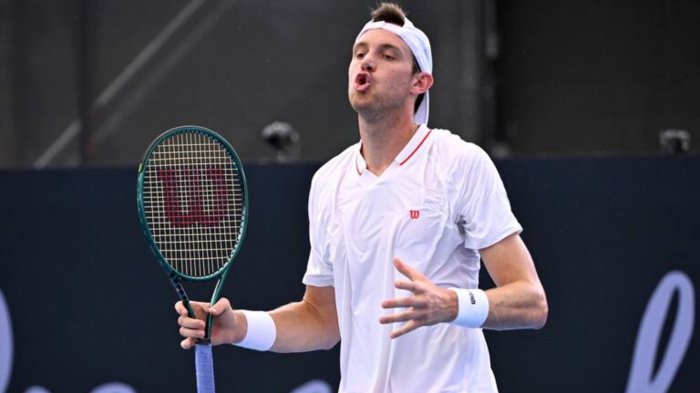 A Jarry se le escapó un match point y quedó eliminado ante el argentino Comesaña en Río