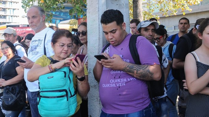 Conectividad celular y corte de luz masivo: Esto es que dijo el ministro Juan Carlos Muñoz