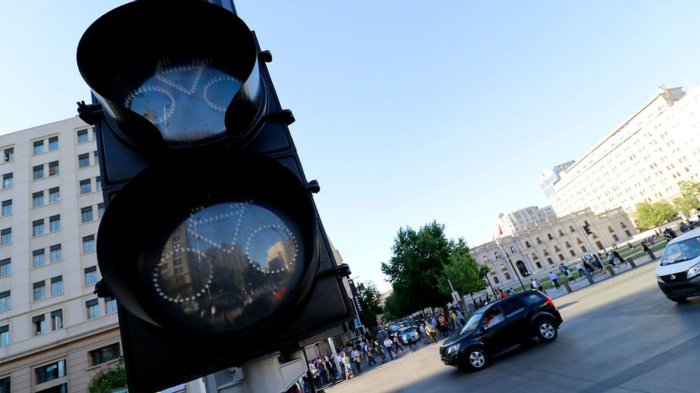Reportan masivo corte de luz en gran parte del país: Estaría afectando desde Arica a Chiloé