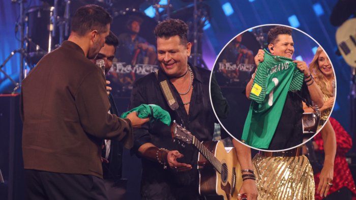 Claudio Bravo se subió al escenario en Viña 2025 y sorprendió a Carlos Vives con especial regalo