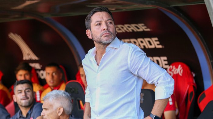 La Libertadores cuesta caro: Ñublense confirma salida de Francisco Arrué tras derrota vs Boston River