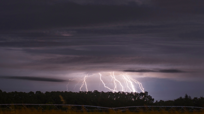 Emiten aviso por posibles tormentas eléctricas: Conoce las regiones que afectará
