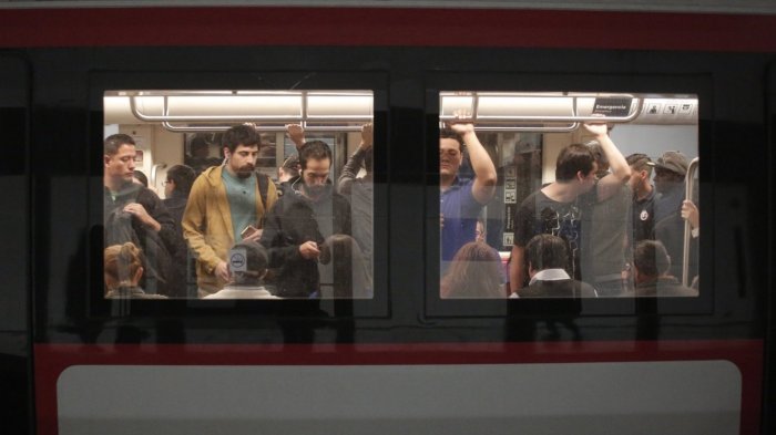 “Súper Lunes” en Santiago: Revisa los puntos críticos y plan de refuerzo en el transporte público