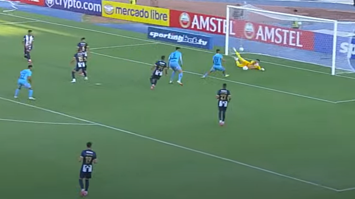 Avisa Iquique: Edson Puch tuvo el primer y exigió al arquero de Alianza Lima con un preciso remate