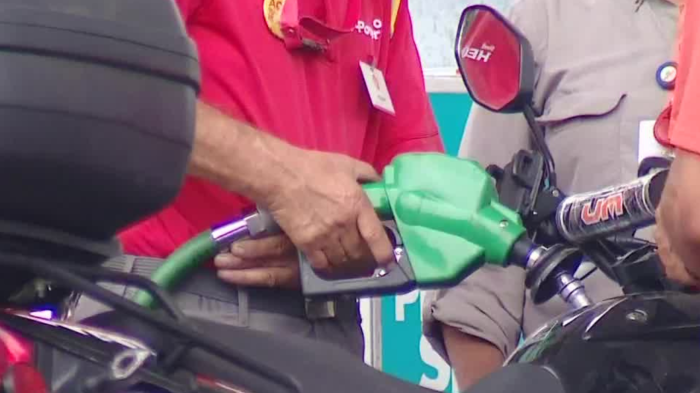 Precio de la bencina sufrirá importante baja para este jueves 13 de marzo