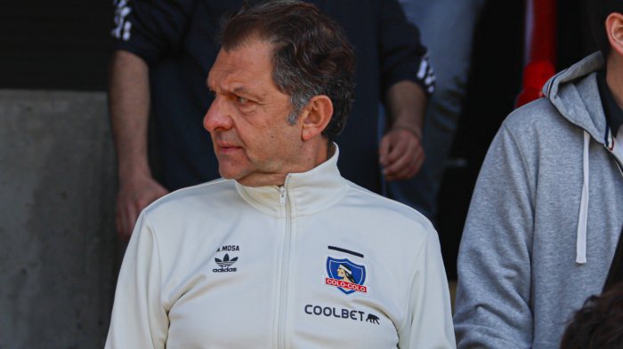 Escándalo en Colo Colo: Aníbal Mosa resulta herido luego de ser agredido por director en reunión de directorio