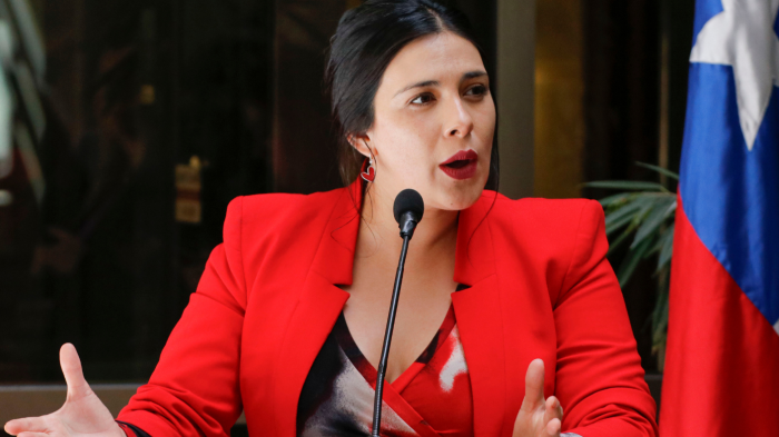 Karol Cariola detalló relación con empresario chino: Descartó aportes y explicó arriendo de departamento